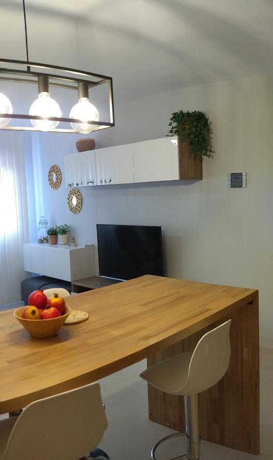 Carme Apartamento Hospitalet De L'Infant Exterior foto