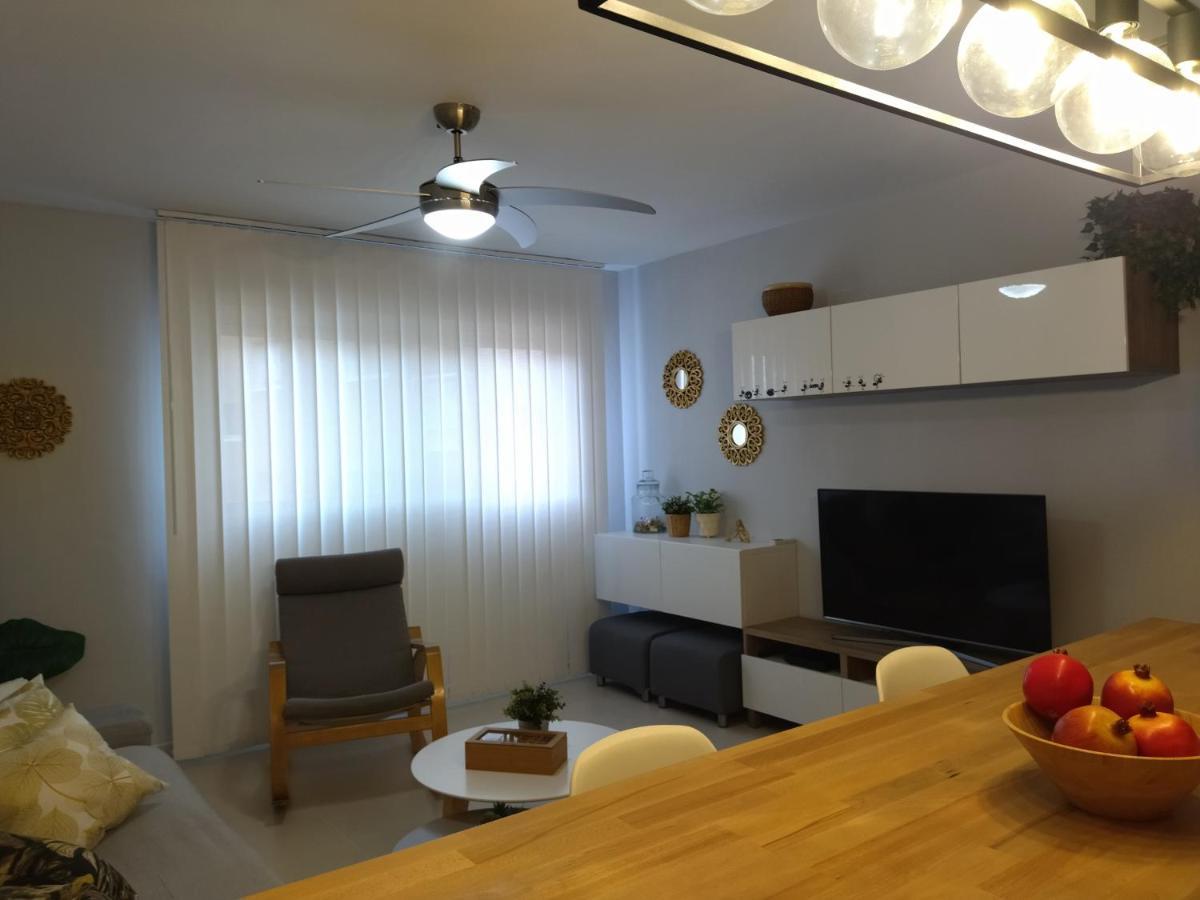 Carme Apartamento Hospitalet De L'Infant Exterior foto