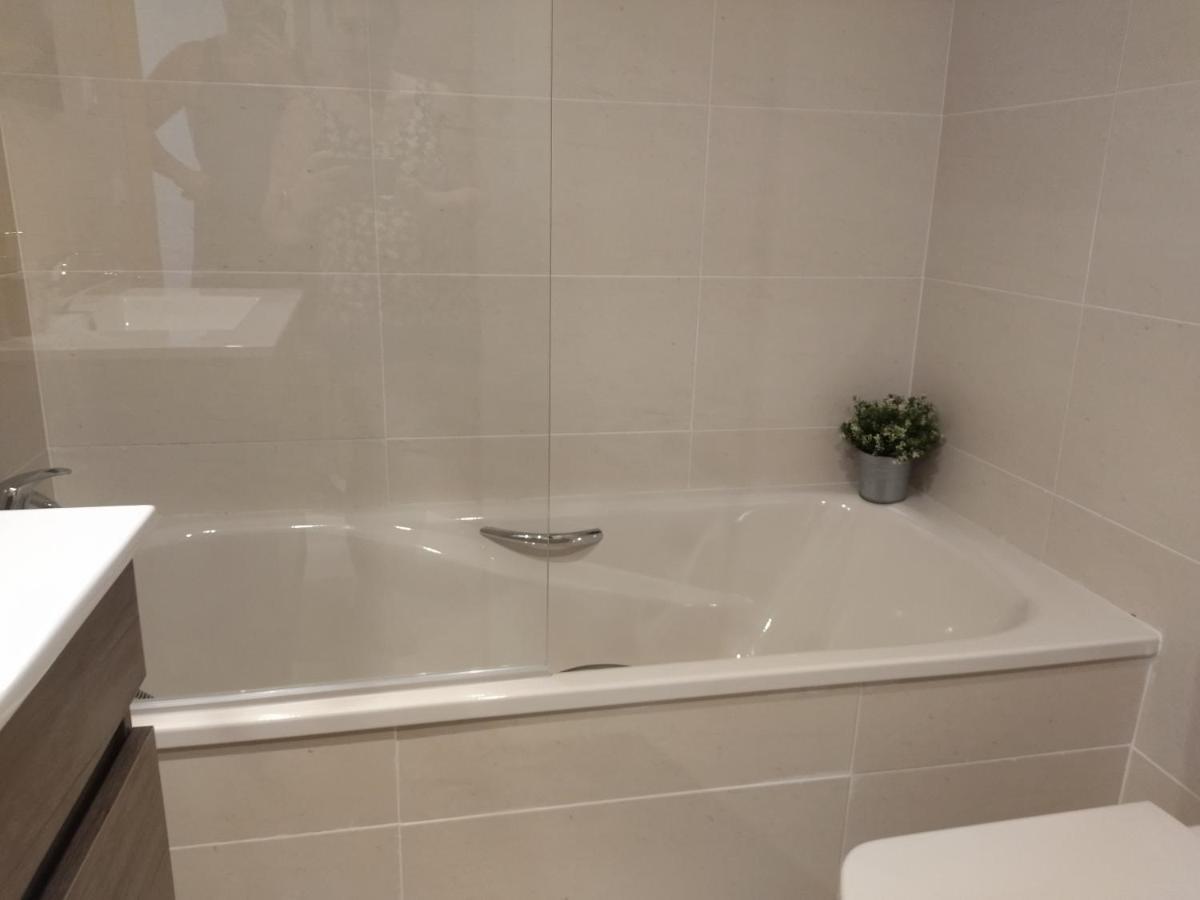 Carme Apartamento Hospitalet De L'Infant Exterior foto